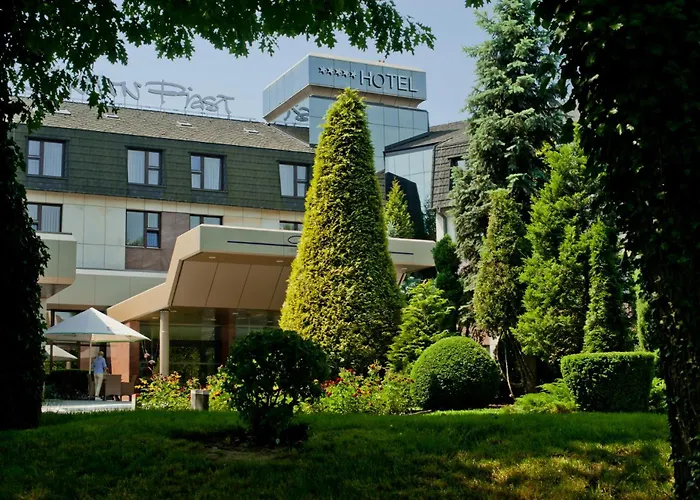 Booking Hotel & Spa