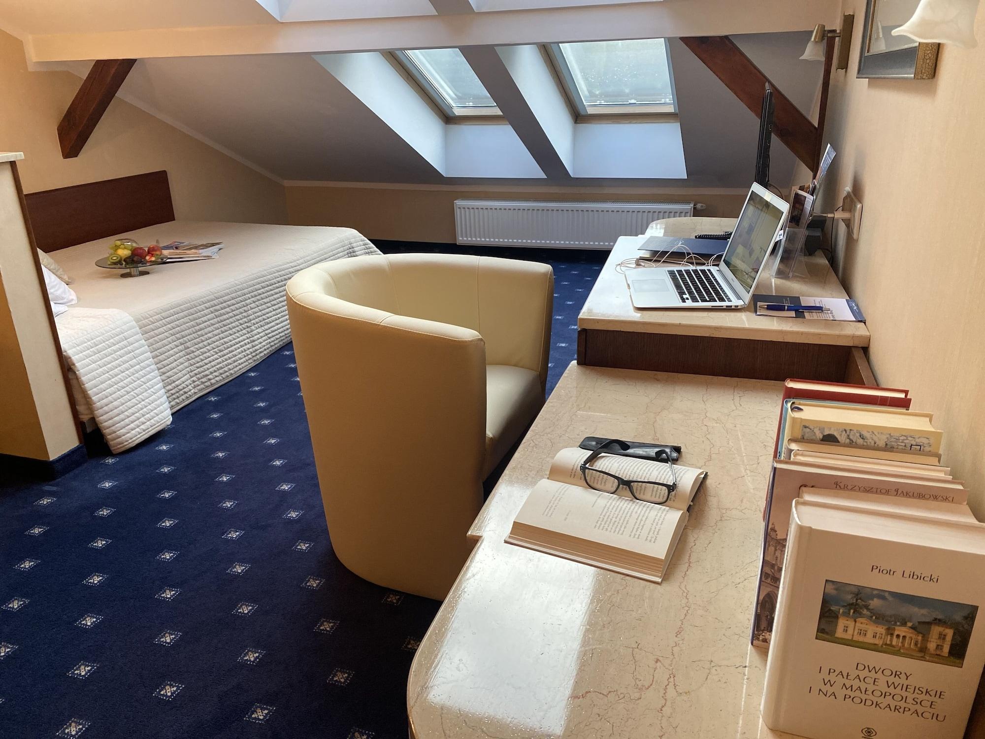& Hotel Krakow